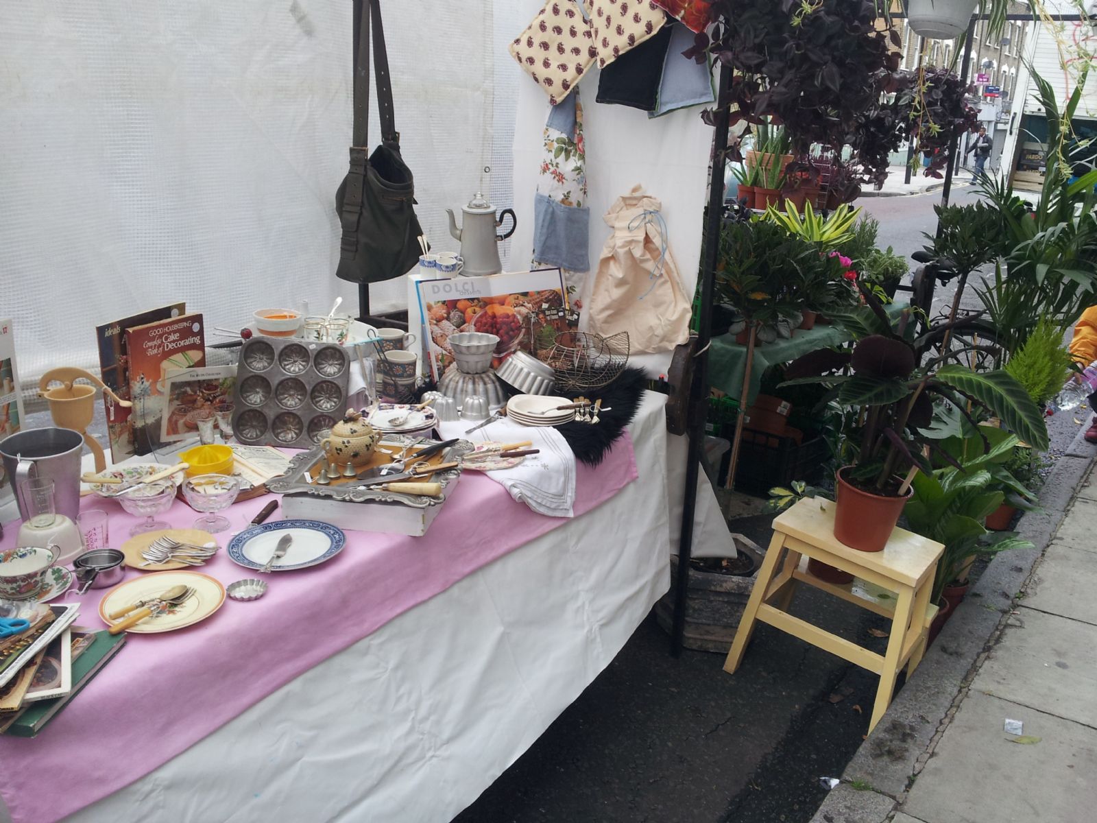 Chatsworth Road Market